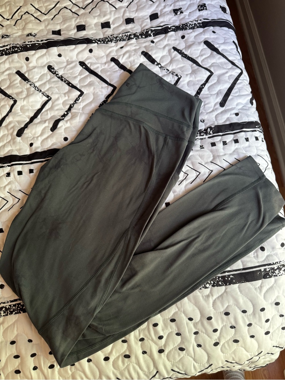 Alphalete marble leggings